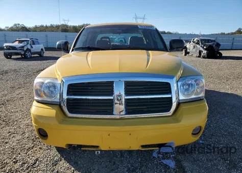 2006 Dodge Dakota Quad Slt z USA, uszkodzony, nr VIN 1D7HW48N56S573813